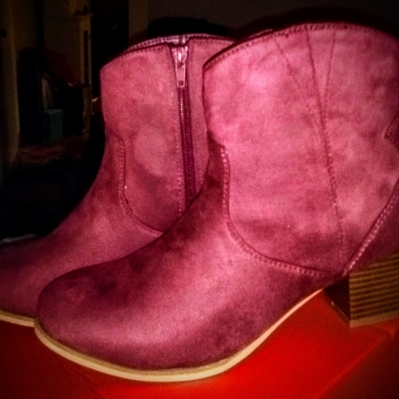Western Bootie Size 10 Wine NIB - Picture 2 of 4